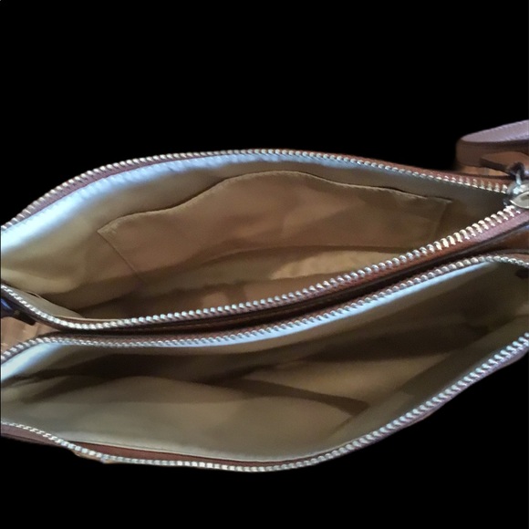 🎈Brown Coach Crossbody🎈 - Picture 3 of 5